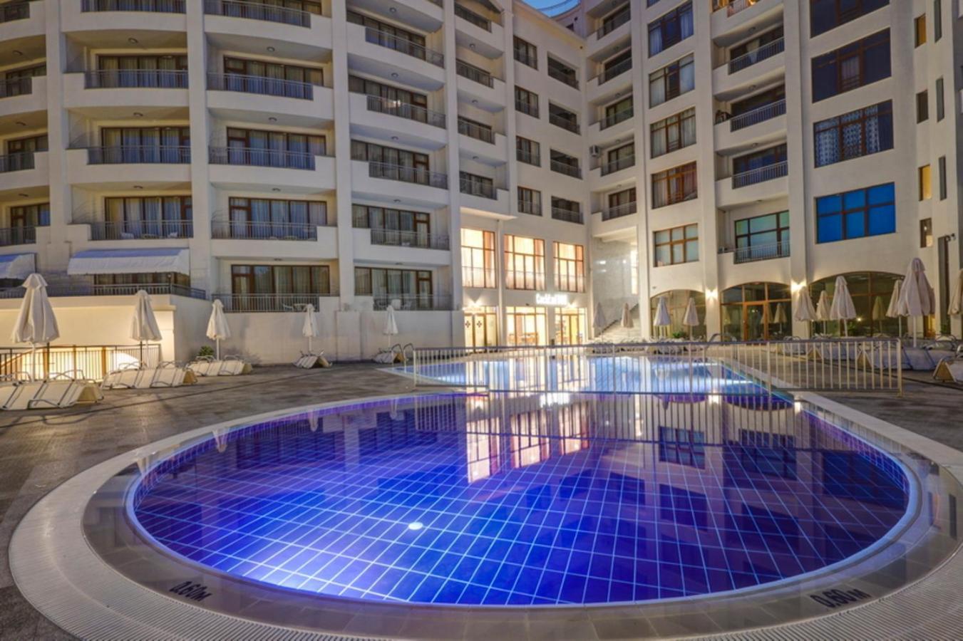 Continental Apartments Golden Sands Exterior photo