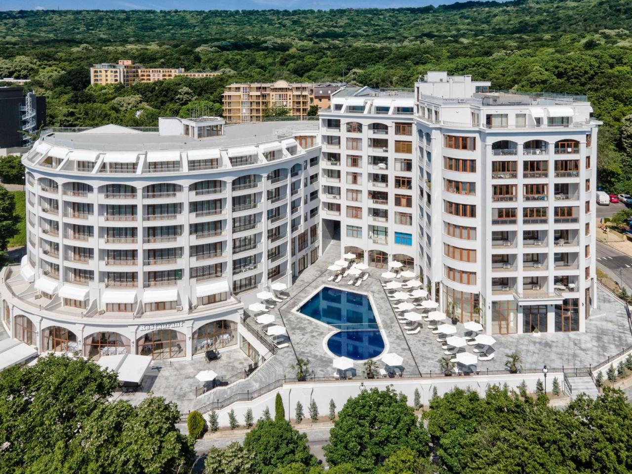 Continental Apartments Golden Sands Exterior photo